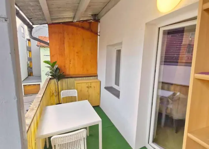 Studio In Innsbruck Old Town I 24-7 Self-Check-In Lägenhet